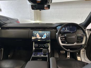 LAND ROVER RANGE ROVER 3.0 P440e 38.2kWh HSE SUV 5dr Petrol Plug-in Hybrid Auto 4WD Eur