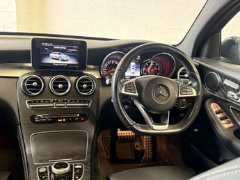 MERCEDES-BENZ GLC 2.1 GLC220d AMG Line (Premium) Coupe 5dr Diesel G-Tronic 4MATIC 