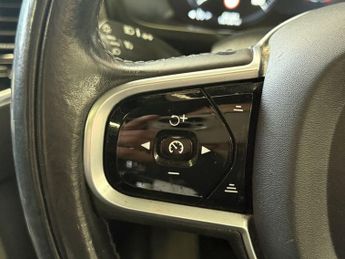 VOLVO XC90 2.0 D5 Inscription SUV 5dr Diesel Geartronic 4WD Euro 6 (s/s) (2