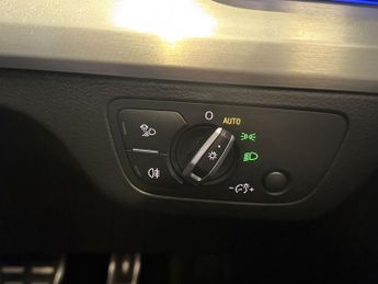 AUDI Q5 2.0 TDI 40 S line SUV 5dr Diesel S Tronic quattro Euro 6 (s/s) (