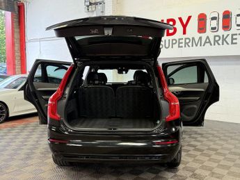 VOLVO XC90 2.0 B5 MHEV R-Design SUV 5dr Petrol Hybrid Auto 4WD Euro 6 (s/s)
