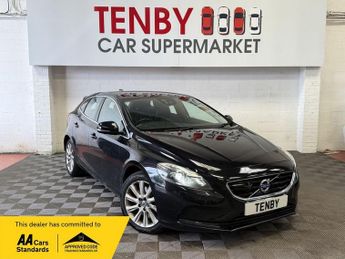Volvo V40 2.0 D3 SE Lux Nav Hatchback 5dr Diesel Manual Euro 5 (s/s) (150 