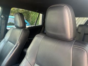 TOYOTA RAV4 2.0 D-4D Excel SUV 5dr Diesel Manual Euro 6 (s/s) (Safety Sense,