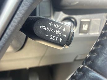 TOYOTA RAV4 2.0 D-4D Excel SUV 5dr Diesel Manual Euro 6 (s/s) (Safety Sense,