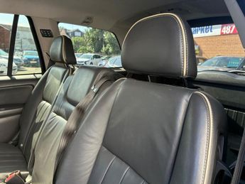 VOLVO XC90 2.4 D5 SE Lux SUV 5dr Diesel Geartronic 4WD Euro 5 (200 ps)