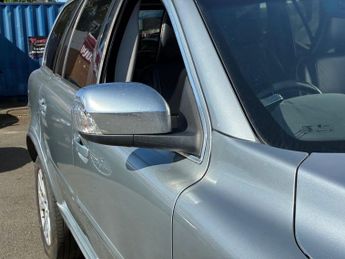 VOLVO XC90 2.4 D5 SE Lux SUV 5dr Diesel Geartronic 4WD Euro 5 (200 ps)