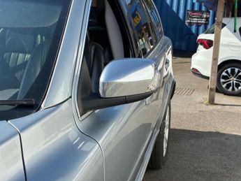 VOLVO XC90 2.4 D5 SE Lux SUV 5dr Diesel Geartronic 4WD Euro 5 (200 ps)