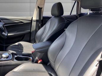 MG MG5 61.1kWh Exclusive Long Range Estate 5dr Electric Auto (156 ps)
