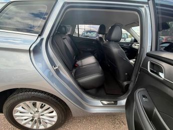 MG MG5 61.1kWh Exclusive Long Range Estate 5dr Electric Auto (156 ps)