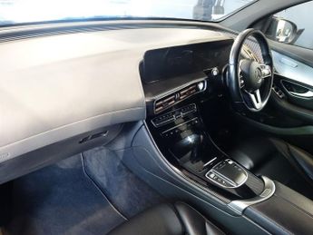 MERCEDES-BENZ EQC EQC 400 80kWh Sport SUV 5dr Electric Auto 4MATIC (408 ps)