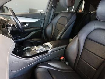 MERCEDES-BENZ EQC EQC 400 80kWh Sport SUV 5dr Electric Auto 4MATIC (408 ps)