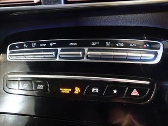 MERCEDES-BENZ EQC EQC 400 80kWh Sport SUV 5dr Electric Auto 4MATIC (408 ps)