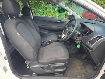 HYUNDAI I20 1.2 Active Hatchback 3dr Petrol Manual Euro 5 (85 bhp)