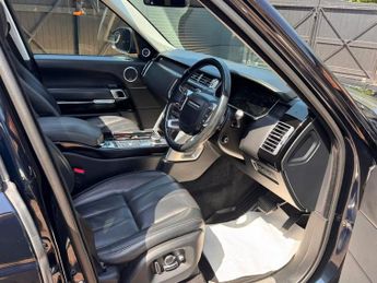 LAND ROVER RANGE ROVER 4.4 SD V8 Vogue SE SUV 5dr Diesel Auto 4WD Euro 6 (s/s) (339 ps)