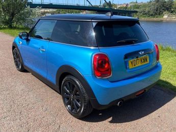 MINI HATCH 1.5 Cooper D Hatchback 3dr Diesel Auto Euro 6 (s/s) (116 ps)