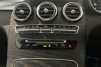 MERCEDES-BENZ GLC 2.0 GLC250 AMG Line (Premium) Coupe 5dr Petrol G-Tronic+ 4MATIC 