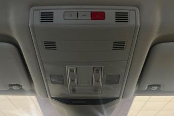 VOLKSWAGEN T-ROC 1.5 TSI Life SUV 5dr Petrol DSG Euro 6 (s/s) (150 ps) Front / Re
