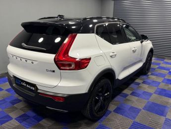 VOLVO XC40 2.0 D4 R-Design SUV 5dr Diesel Auto AWD Euro 6 (s/s) (190 ps)