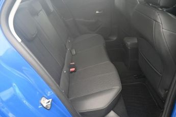 VAUXHALL Corsa Electric 50kWh Elite Premium Hatchback 5dr Electric Auto (136 ps)