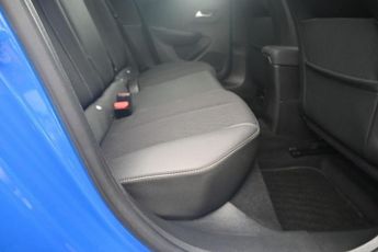 VAUXHALL Corsa Electric 50kWh Elite Premium Hatchback 5dr Electric Auto (136 ps)