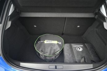 VAUXHALL Corsa Electric 50kWh Elite Premium Hatchback 5dr Electric Auto (136 ps)