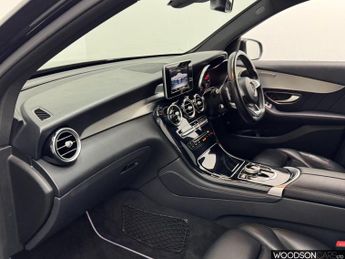 MERCEDES-BENZ GLC 2.1 GLC220d AMG Line SUV 5dr Diesel G-Tronic 4MATIC Euro 6 (s/s)