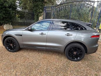 JAGUAR F-PACE 2.0 D180 Chequered Flag SUV 5dr Diesel Auto AWD Euro 6 (s/s) (18