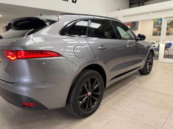 JAGUAR F-PACE 2.0 D180 Chequered Flag SUV 5dr Diesel Auto AWD Euro 6 (s/s) (18