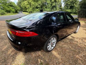 JAGUAR XF 2.0d R-Sport Saloon 4dr Diesel Auto Euro 6 (s/s) (180 ps)
