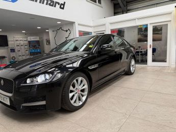 JAGUAR XF 2.0d R-Sport Saloon 4dr Diesel Auto Euro 6 (s/s) (180 ps)