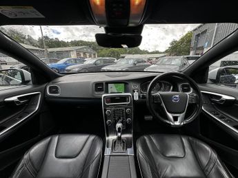VOLVO V60 2.0 D3 R-Design Lux Nav Estate 5dr Diesel Auto Euro 6 (s/s) (150