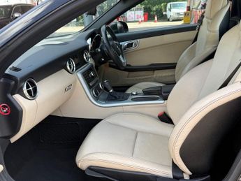 MERCEDES-BENZ SLK 2.1 SLK250 CDI BlueEfficiency AMG Sport Convertible 2dr Diesel G