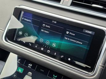 LAND ROVER RANGE ROVER VELAR 2.0 P250 R-Dynamic HSE SUV 5dr Petrol Auto 4WD Euro 6 (s/s) (250