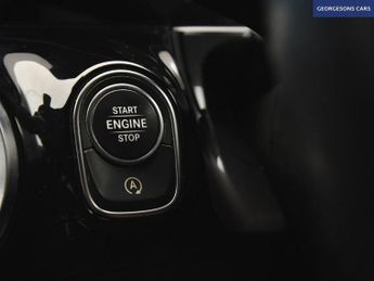 MERCEDES-BENZ GLA CLASS 1.3 GLA200 Sport (Executive) SUV 5dr Petrol 7G-DCT Euro 6 (s/s) 