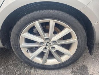SKODA OCTAVIA 1.6 TDI SE L Estate 5dr Diesel DSG Euro 6 (s/s) (110 ps)