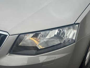 SKODA OCTAVIA 1.6 TDI SE L Estate 5dr Diesel DSG Euro 6 (s/s) (110 ps)