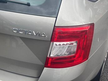 SKODA OCTAVIA 1.6 TDI SE L Estate 5dr Diesel DSG Euro 6 (s/s) (110 ps)
