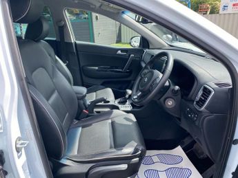KIA SPORTAGE 2.0 CRDi KX-3 SUV 5dr Diesel Auto AWD Euro 6 (134 bhp)