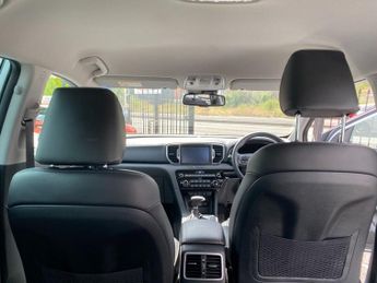 KIA SPORTAGE 2.0 CRDi KX-3 SUV 5dr Diesel Auto AWD Euro 6 (134 bhp)