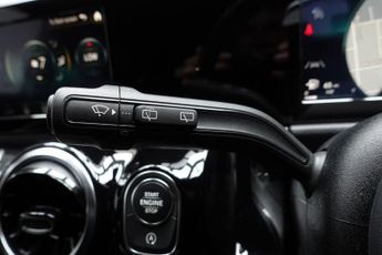 MERCEDES-BENZ GLA 1.3 GLA200 AMG Line SUV 5dr Petrol 7G-DCT Euro 6 (s/s) (163 ps)
