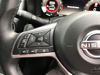 NISSAN JUKE 1.0 DIG-T N-Connecta SUV 5dr Petrol DCT Auto Euro 6 (s/s) (114 p