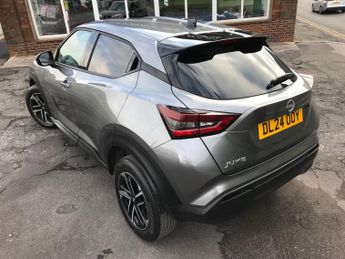 NISSAN JUKE 1.0 DIG-T N-Connecta SUV 5dr Petrol DCT Auto Euro 6 (s/s) (114 p