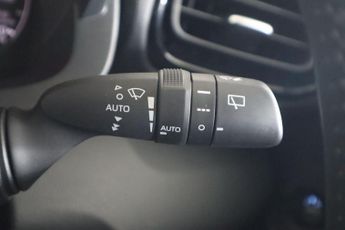 TOYOTA YARIS 1.5 VVT-h Icon E-CVT Euro 6 (s/s) 5dr