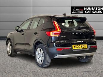 VOLVO XC40 2.0 T4 Momentum Pro SUV 5dr Petrol Auto Euro 6 (s/s) (190 ps)