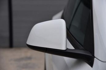 TESLA MODEL Y (Dual Motor) Long Range SUV 5dr Electric Auto 4WDE (384 bhp)