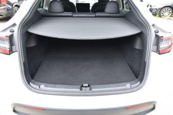 TESLA MODEL Y (Dual Motor) Long Range SUV 5dr Electric Auto 4WDE (384 bhp)