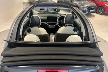 FIAT 500e C 42kWh La Prima Convertible 2dr Electric Auto (118 ps) Panoramic 