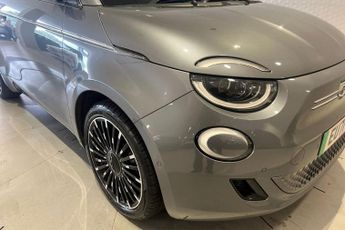 FIAT 500e C 42kWh La Prima Convertible 2dr Electric Auto (118 ps)