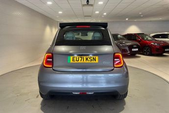 FIAT 500e C 42kWh La Prima Convertible 2dr Electric Auto (118 ps) Panoramic 