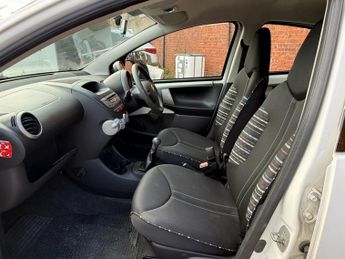 CITROEN C1 1.0i VTR Hatchback 5dr Petrol Manual Euro 5 (68 ps)